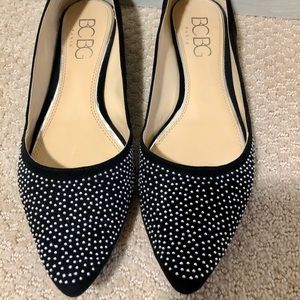 BCBG Zuzux slip on flats